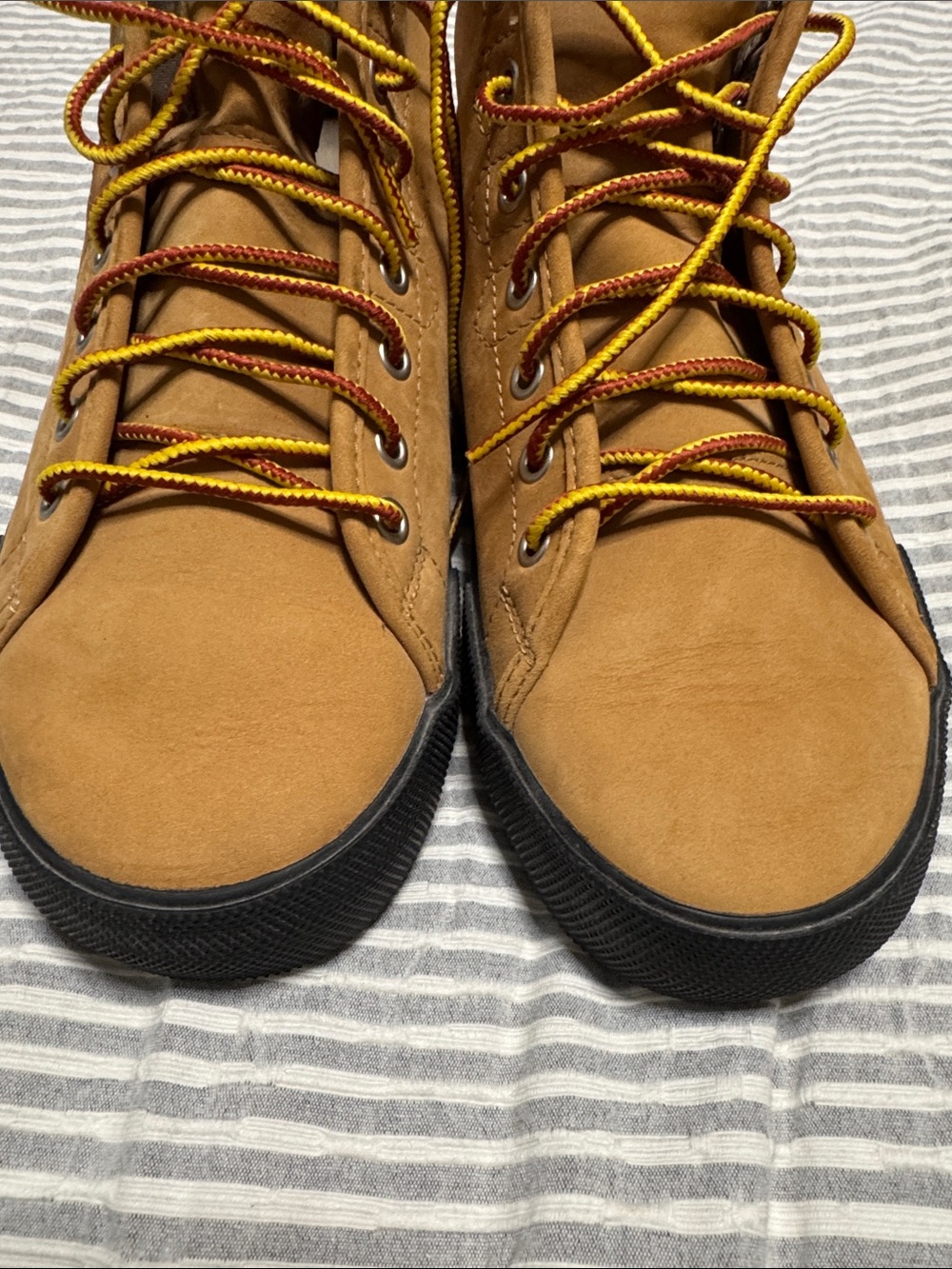 Sorel Men's Tan Leather High-Top Sneakers with Yellow-Brown Laces - Picture 12 of 12